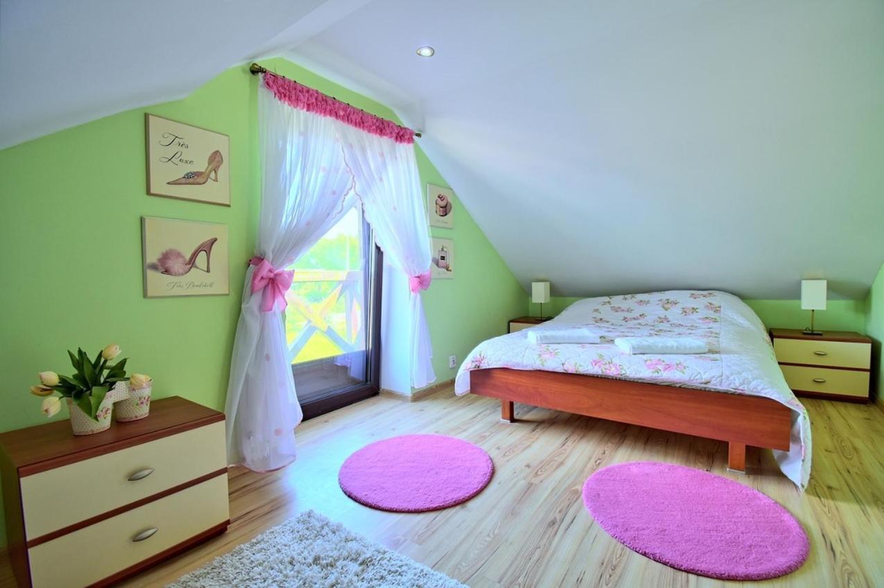 Dom Nad Stawem Przy Lesie Apartment Burkat Luaran gambar